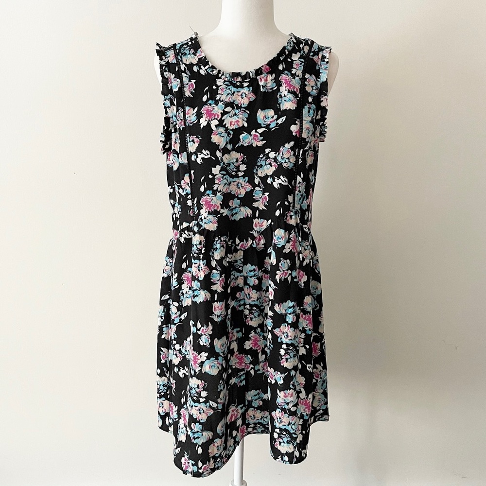 Olive + Oak | Black Floral Print Ruffle Trim Sleeveless Dress *NWT*